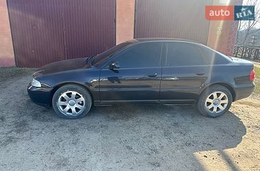 Седан Audi A4 1999 в Кицмани