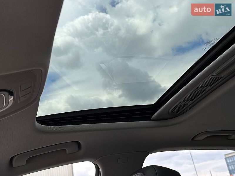 Седан Audi A4 2016 в Киеве