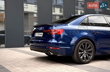 Седан Audi A4 2016 в Львове