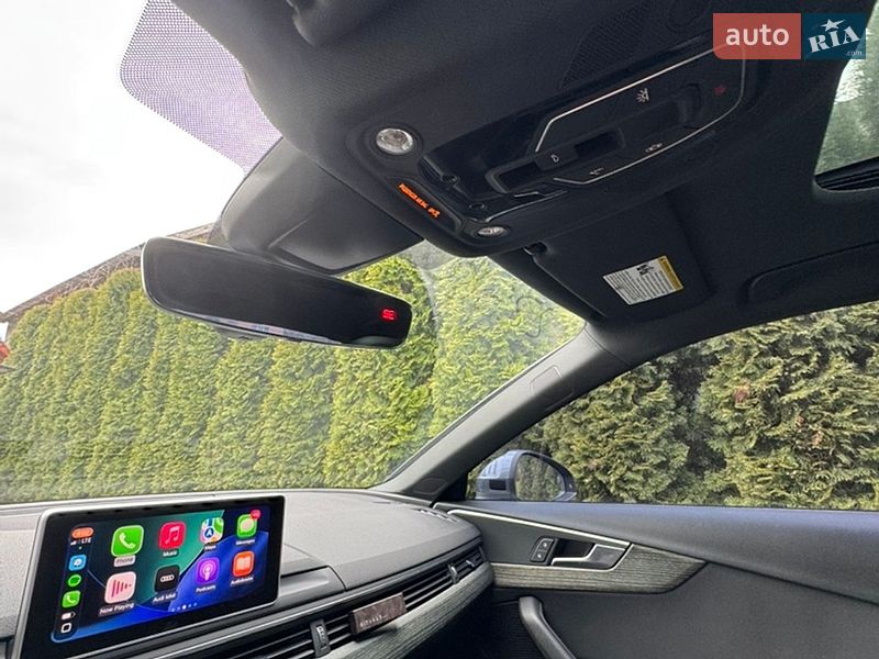 Седан Audi A4 2018 в Львове