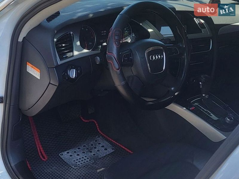 Седан Audi A4 2010 в Днепре