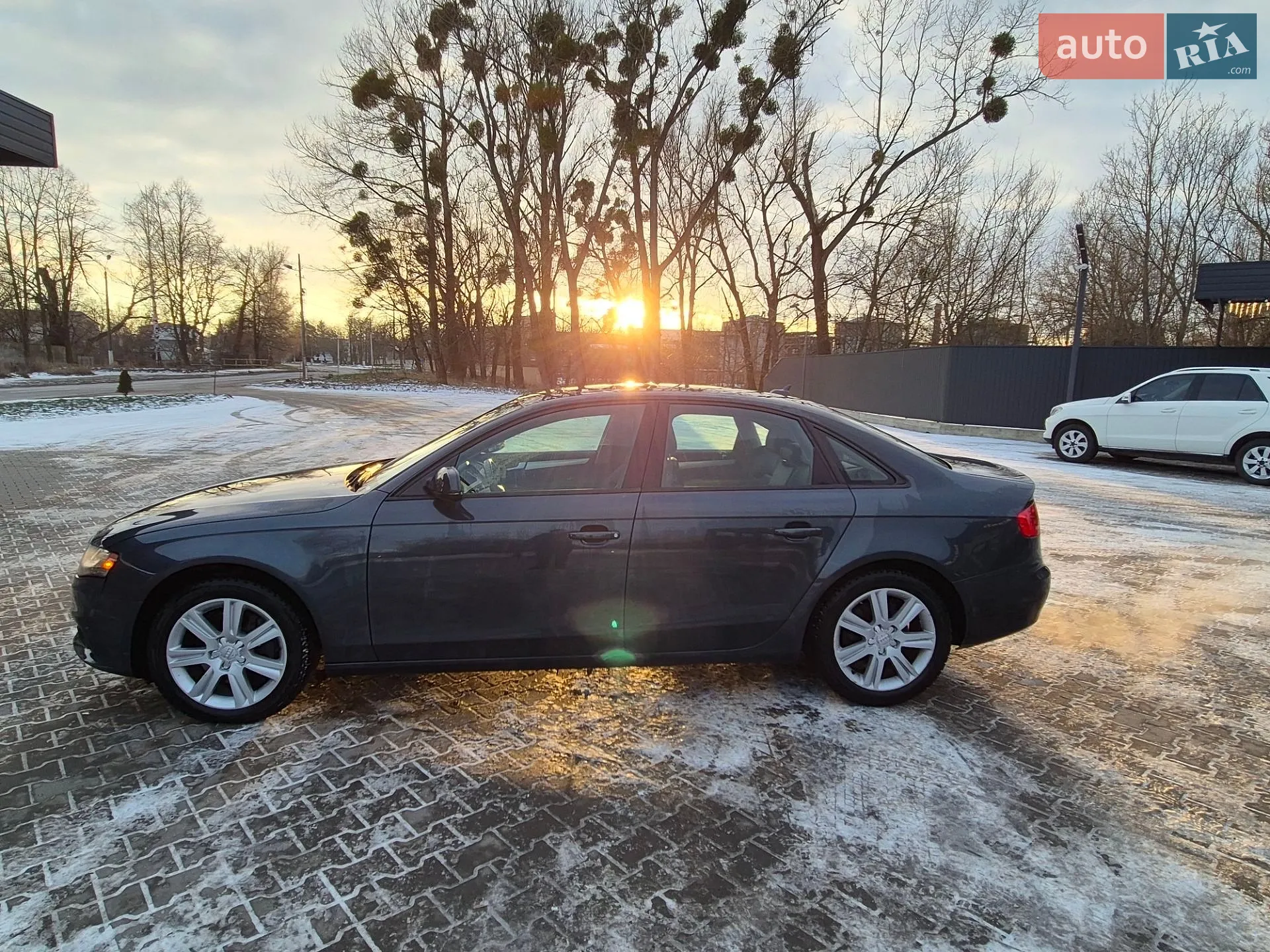 2010 Audi A4 - мініатюра 9