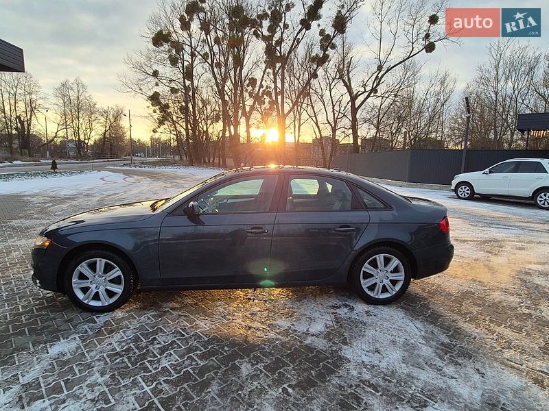 Седан Audi A4 2010 в Чернівцях