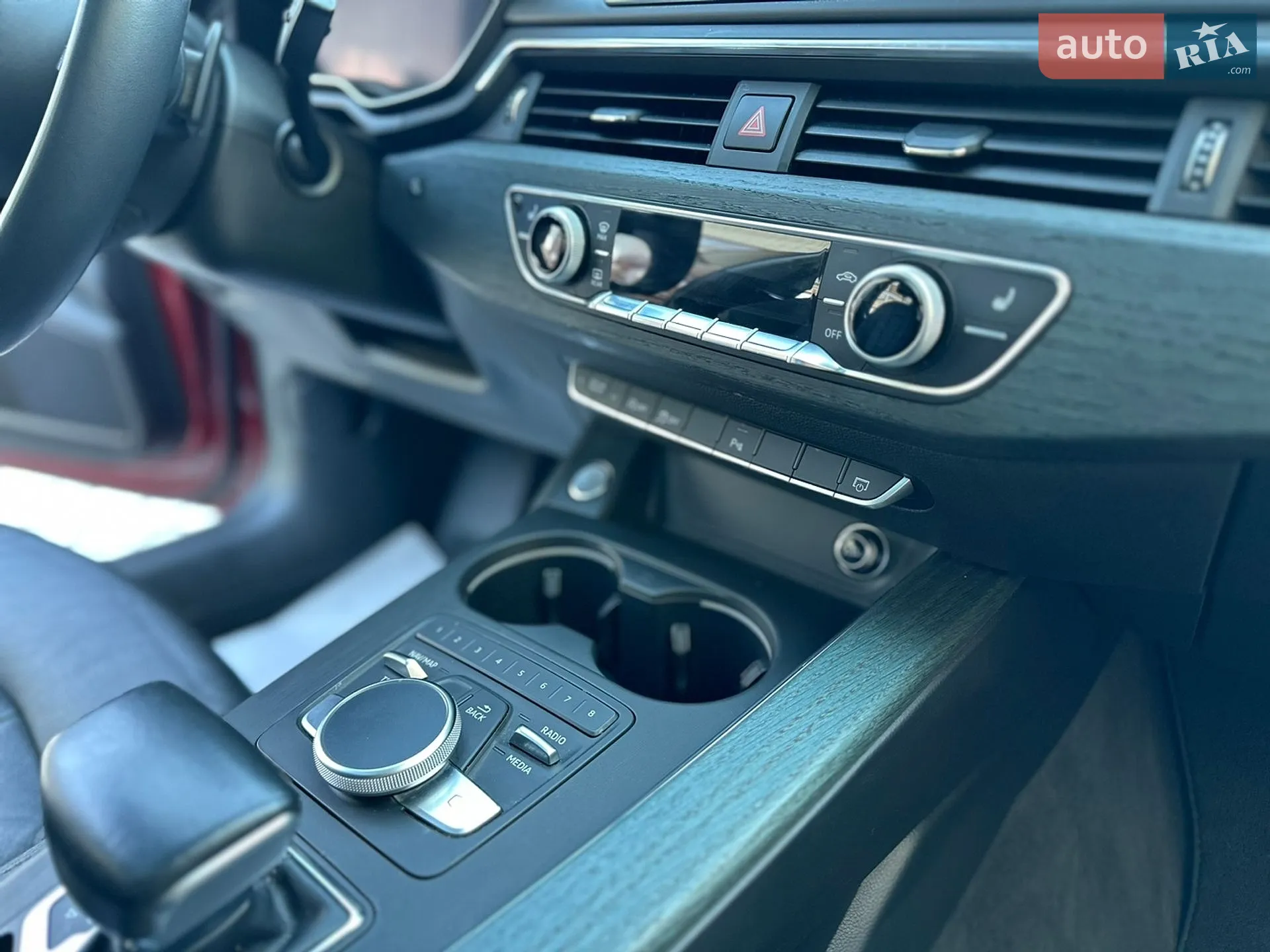 2018 Audi A4 - мініатюра 76