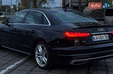 Седан Audi A4 2022 в Києві