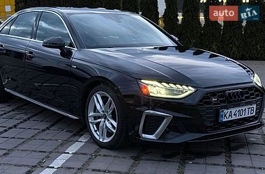 Седан Audi A4 2022 в Києві