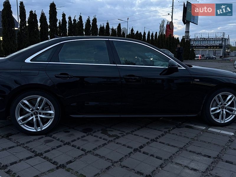 Седан Audi A4 2022 в Києві
