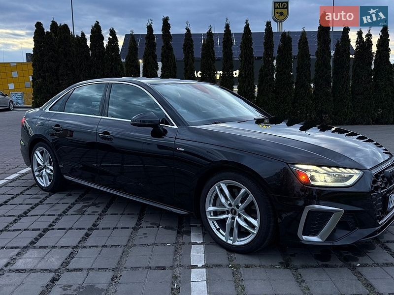 Седан Audi A4 2022 в Києві