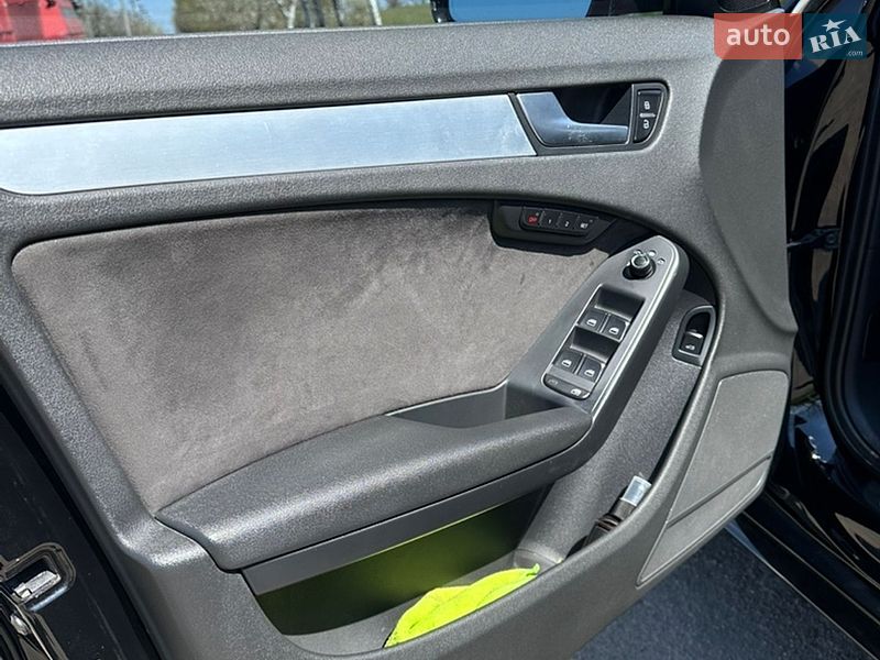Седан Audi A4 2011 в Яготине