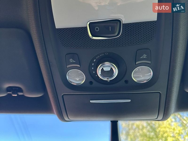 Седан Audi A4 2011 в Яготине