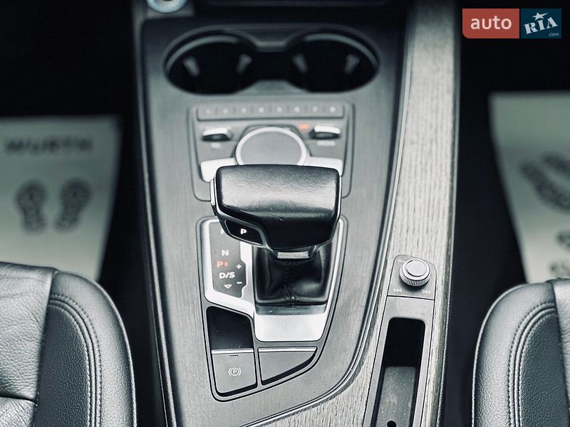 Седан Audi A4 2016 в Кременчуге