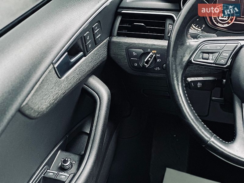 Седан Audi A4 2016 в Кременчуге
