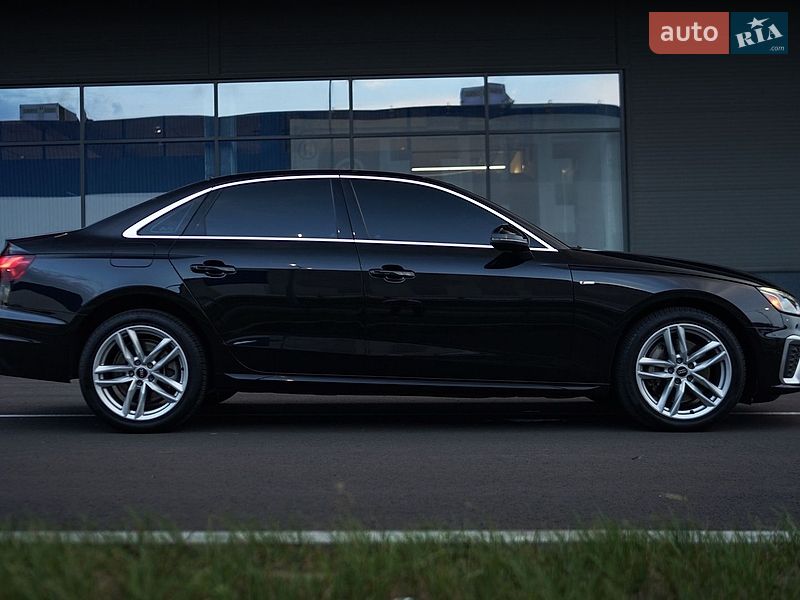 Седан Audi A4 2020 в Львові