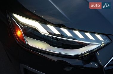 Седан Audi A4 2020 в Львові