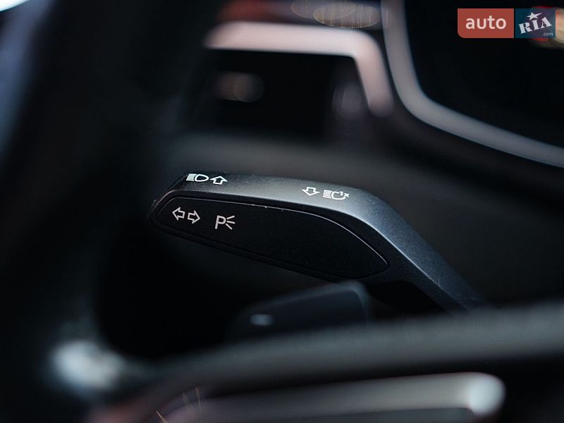 Седан Audi A4 2020 в Львові