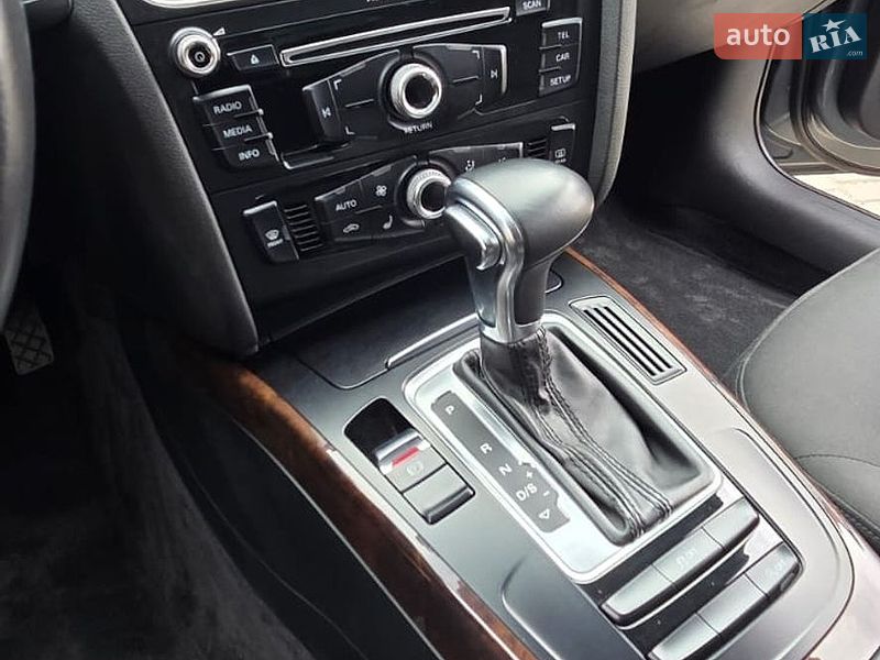 Седан Audi A4 2012 в Києві