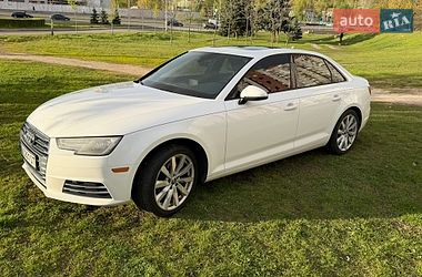 Седан Audi A4 2017 в Киеве