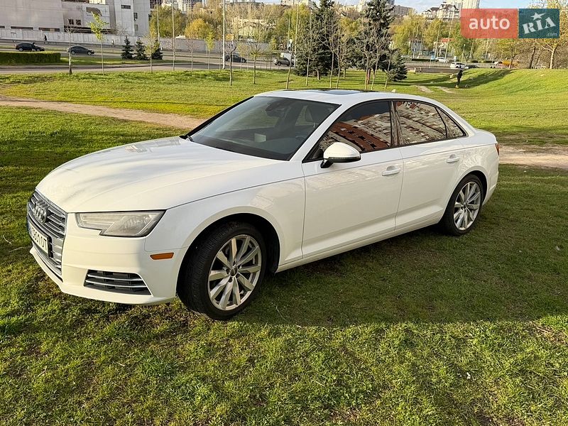 Седан Audi A4 2017 в Киеве