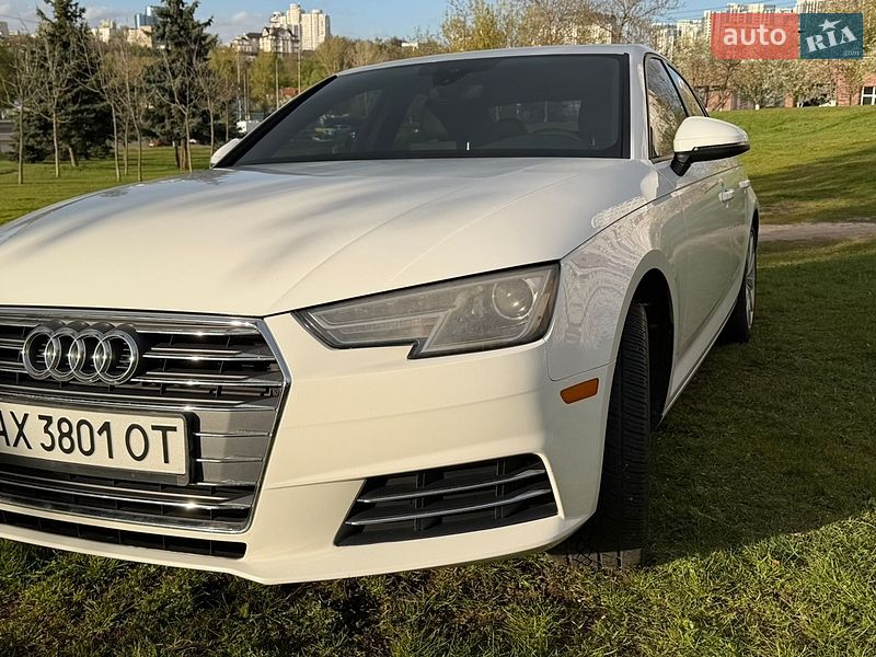 Седан Audi A4 2017 в Киеве