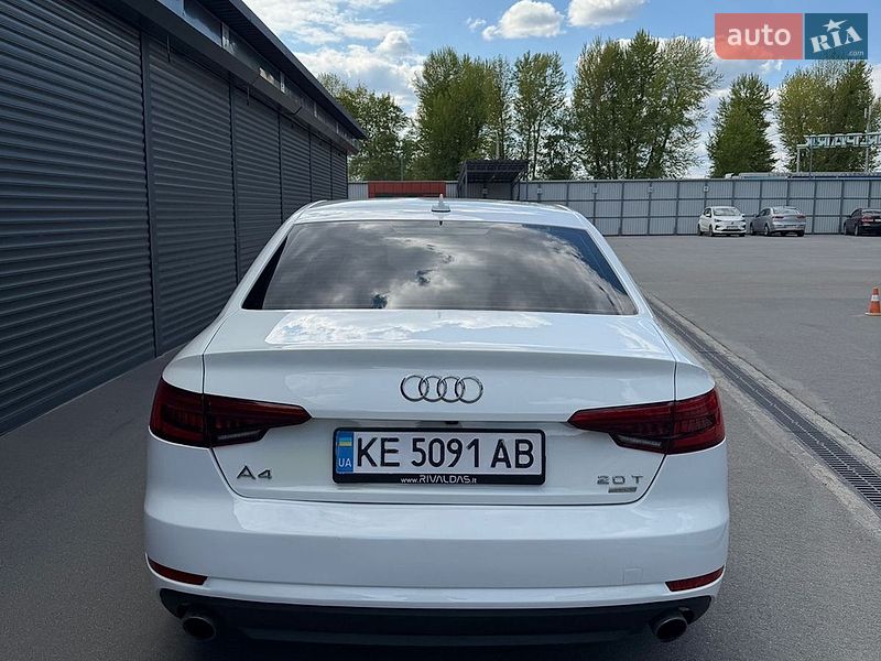 Седан Audi A4 2017 в Днепре