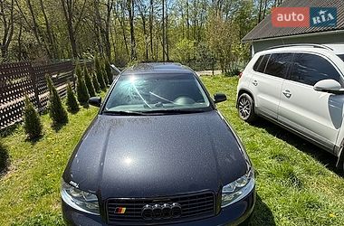Седан Audi A4 2001 в Подбуже