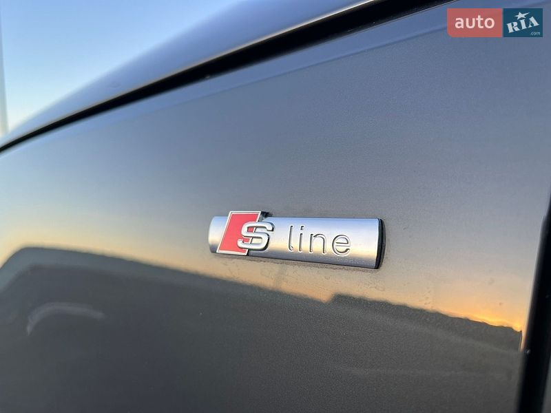 Седан Audi A4 2017 в Львове