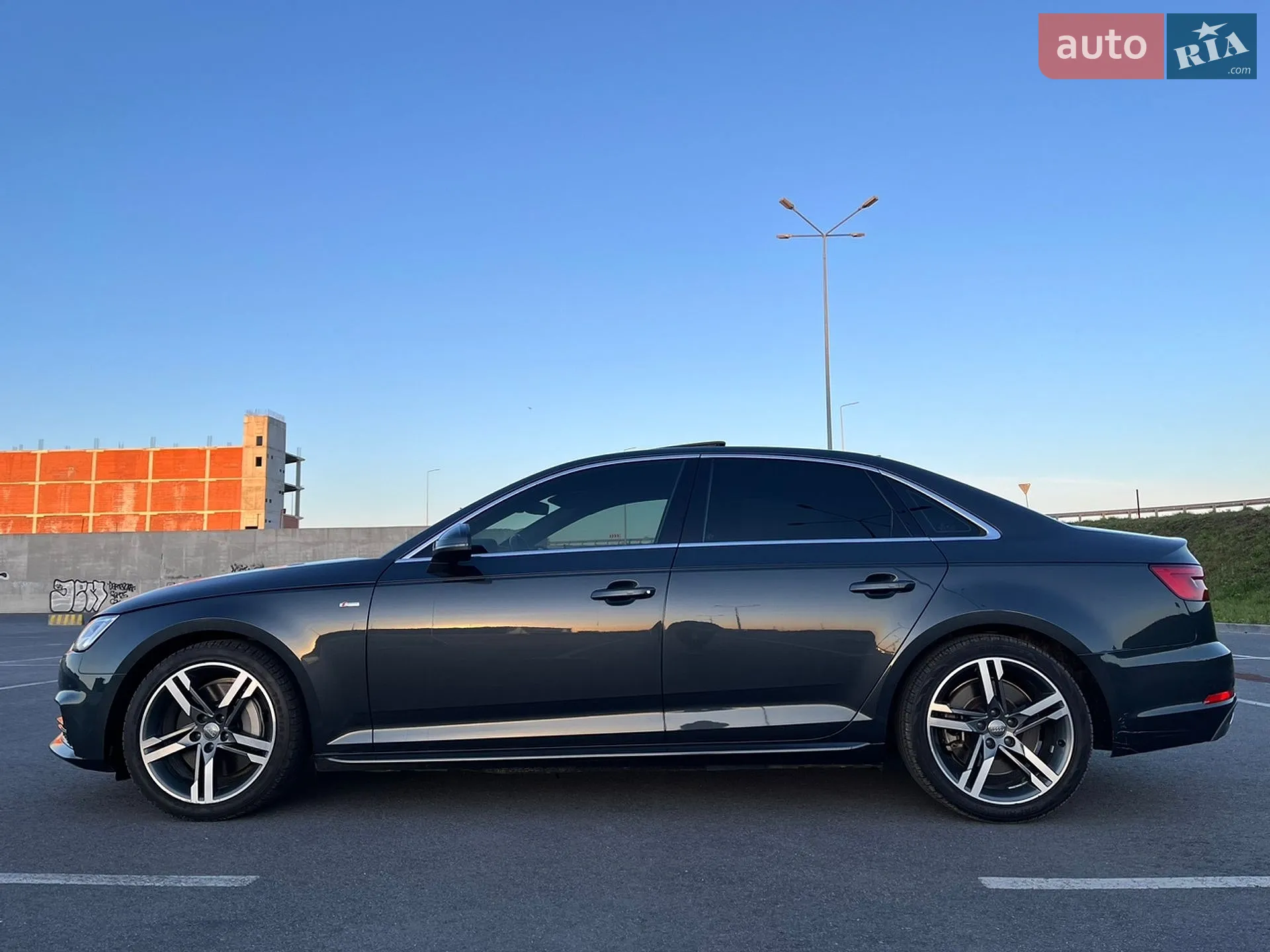 2017 Audi A4 - мініатюра 10