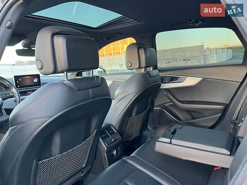 Седан Audi A4 2017 в Львове