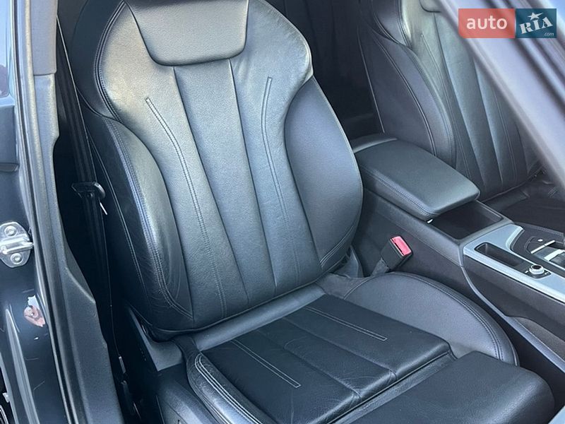 Седан Audi A4 2017 в Львове