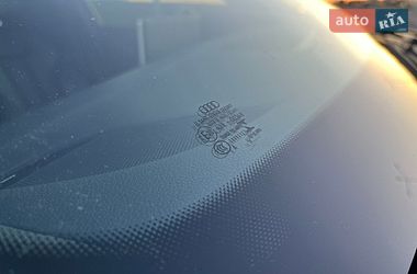 Седан Audi A4 2017 в Львове