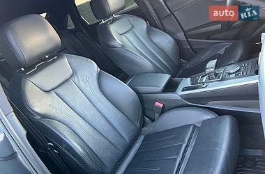 Седан Audi A4 2017 в Львове