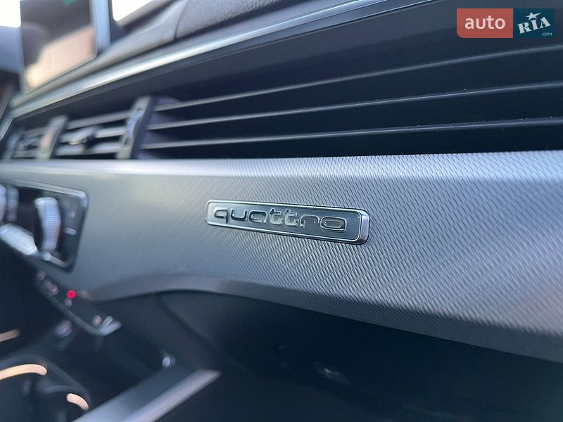 Седан Audi A4 2017 в Львове