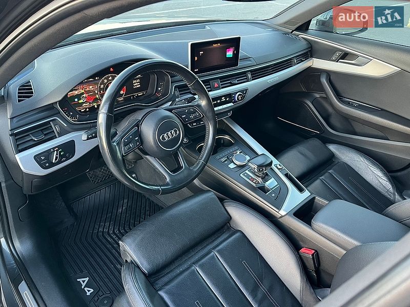 Седан Audi A4 2017 в Львове