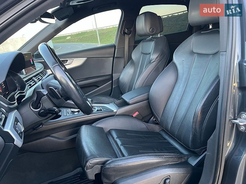 Седан Audi A4 2017 в Львове