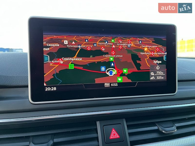 Седан Audi A4 2017 в Львове