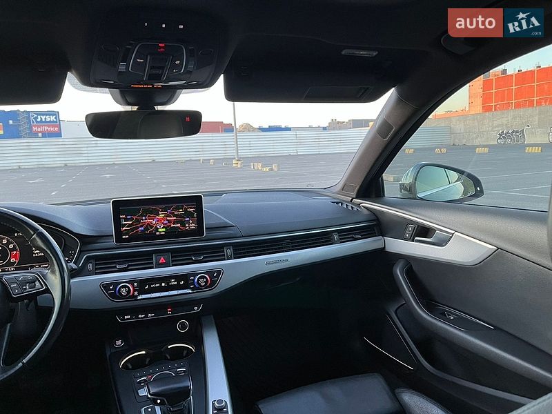 Седан Audi A4 2017 в Львове