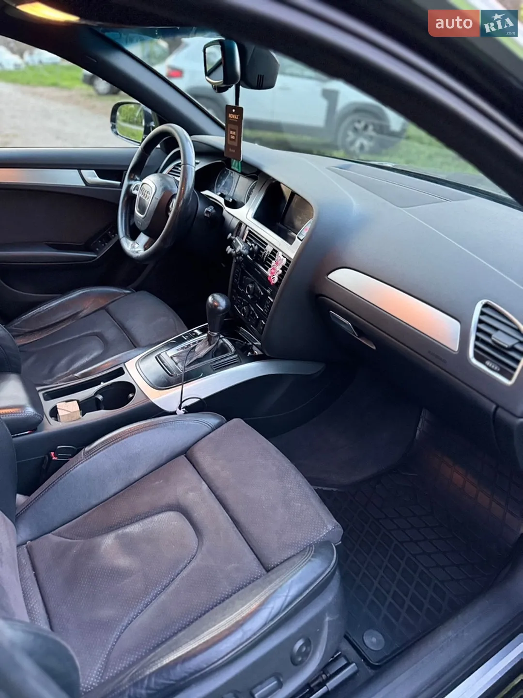 2011 Audi A4 - мініатюра 21