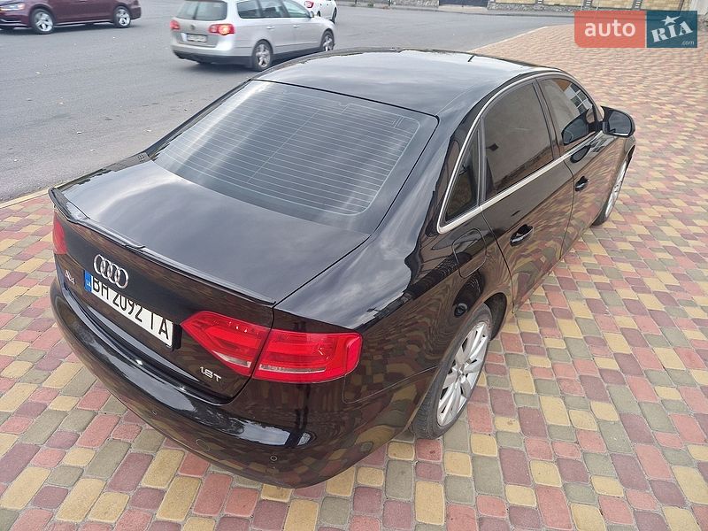 Седан Audi A4 2009 в Днепре