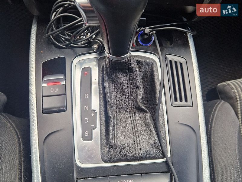 Седан Audi A4 2009 в Днепре