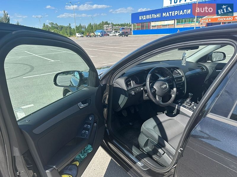 Седан Audi A4 2014 в Кам'янець-Подільському