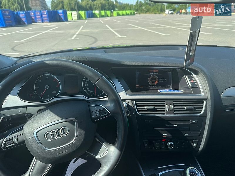 Седан Audi A4 2014 в Кам'янець-Подільському