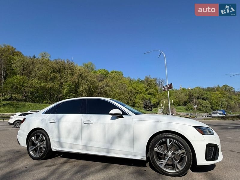 Седан Audi A4 2020 в Киеве