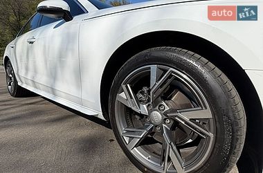 Седан Audi A4 2020 в Киеве