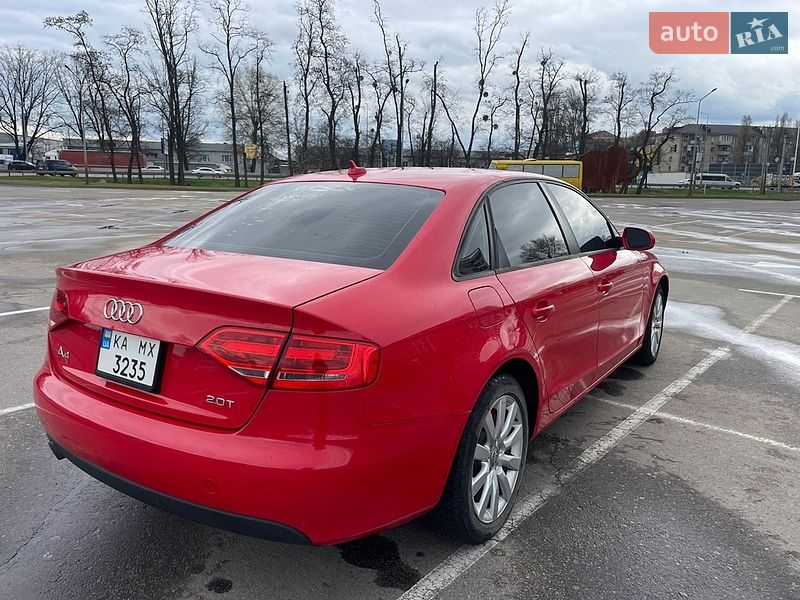 Седан Audi A4 2012 в Киеве
