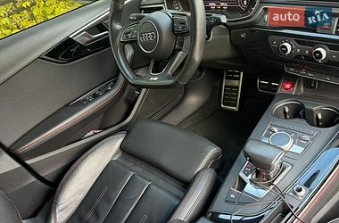 Седан Audi A4 2018 в Києві