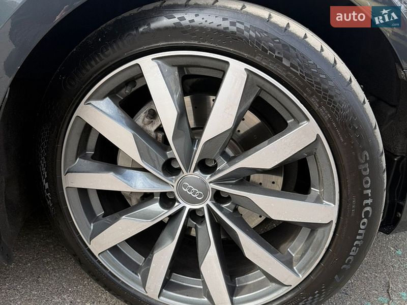Седан Audi A4 2018 в Києві