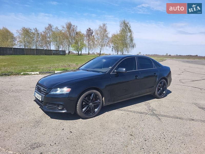 Седан Audi A4 2010 в Сумах