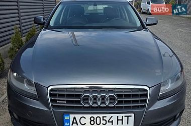 Седан Audi A4 2011 в Луцке