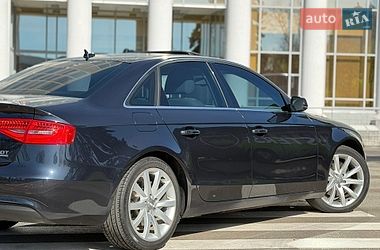 Седан Audi A4 2012 в Одесі