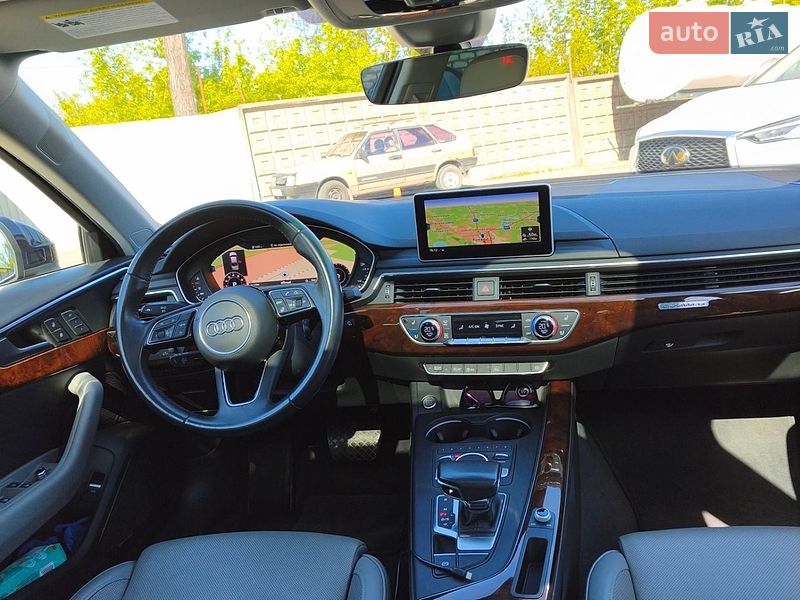 Седан Audi A4 2018 в Кривому Розі